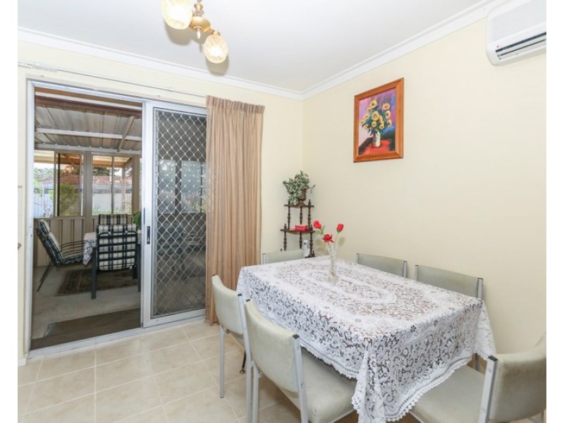 6 Laurel Street, Forrestfield WA 6058