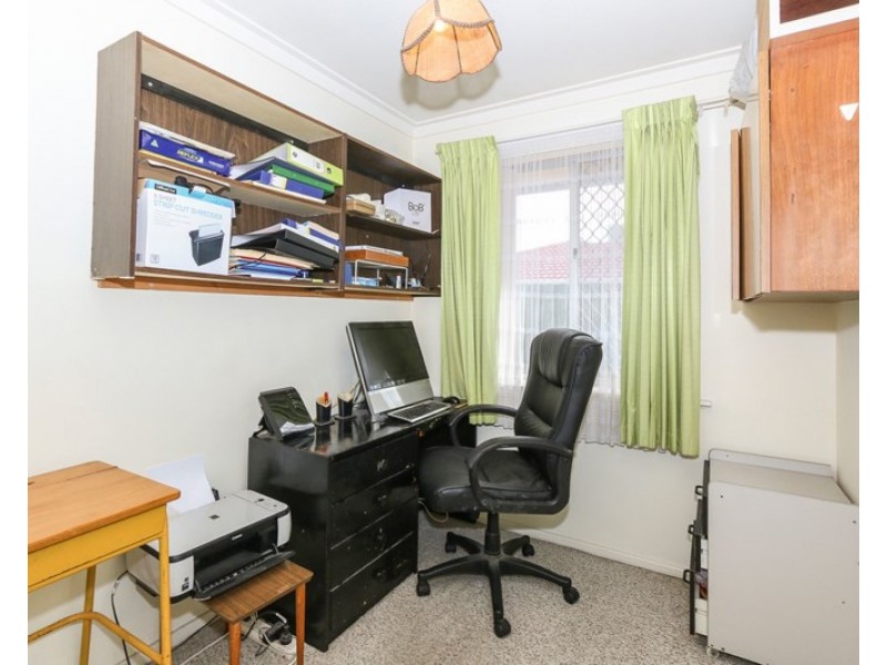 6 Laurel Street, Forrestfield WA 6058