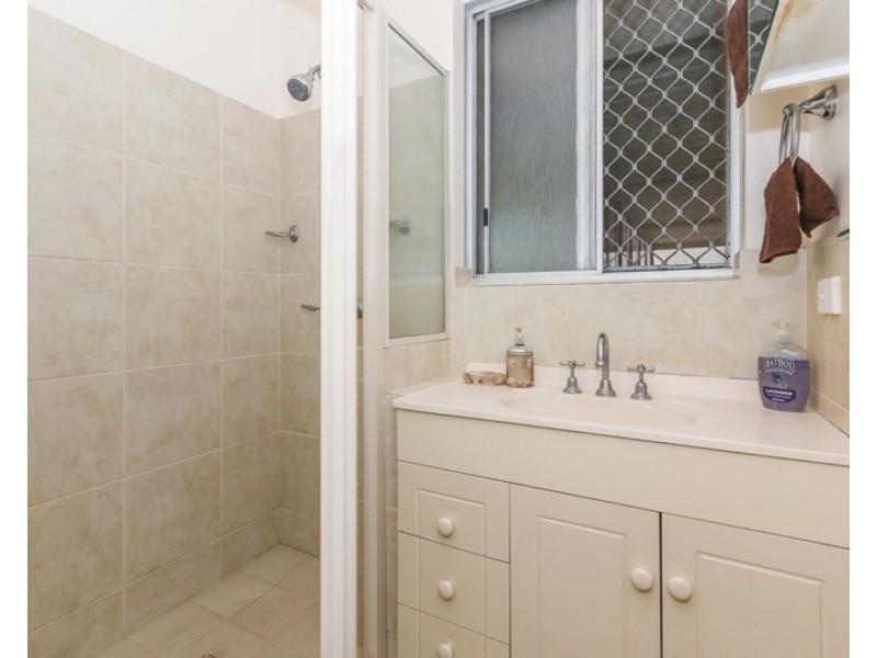 6 Laurel Street, Forrestfield WA 6058