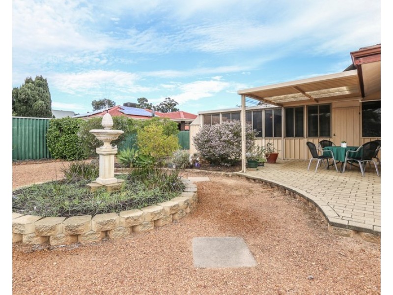 6 Laurel Street, Forrestfield WA 6058