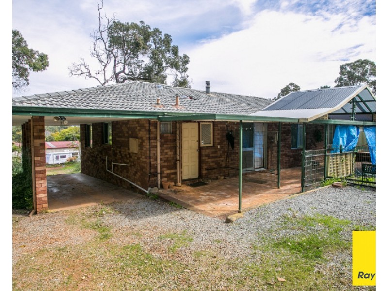 103 Railway Road, Gooseberry Hill WA 6076