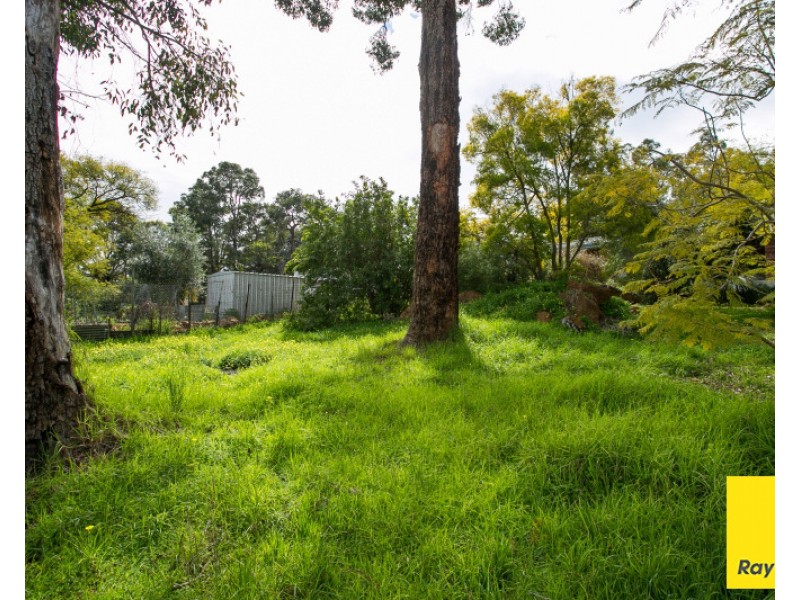 103 Railway Road, Gooseberry Hill WA 6076