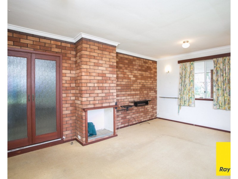 103 Railway Road, Gooseberry Hill WA 6076