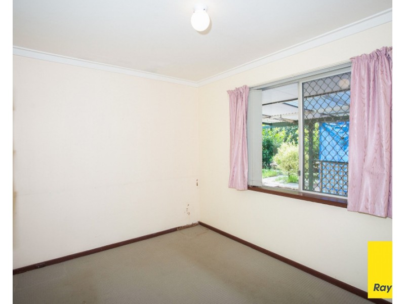 103 Railway Road, Gooseberry Hill WA 6076