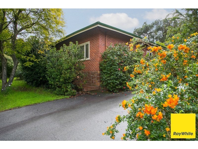 30 Traylen Road, Kalamunda WA 6076