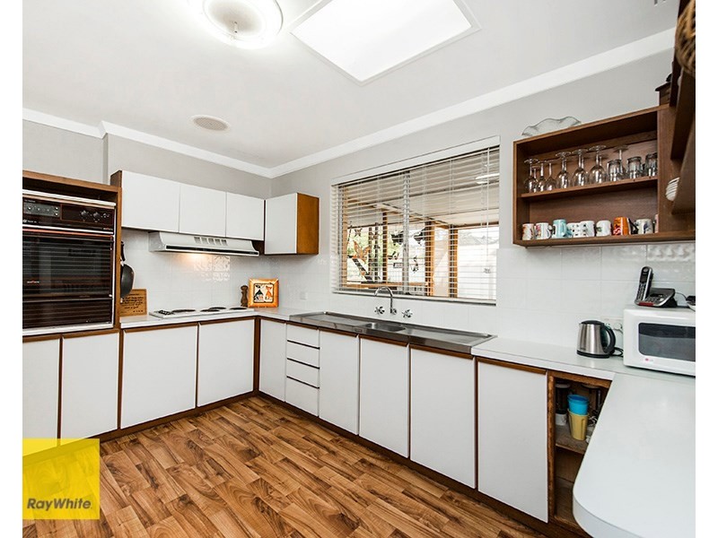 13 Hamilton Road, High Wycombe WA 6057