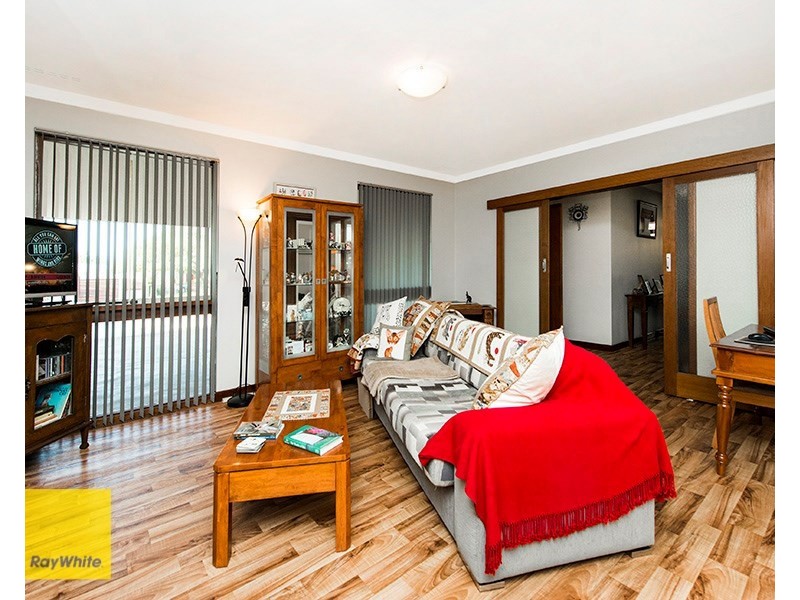 13 Hamilton Road, High Wycombe WA 6057