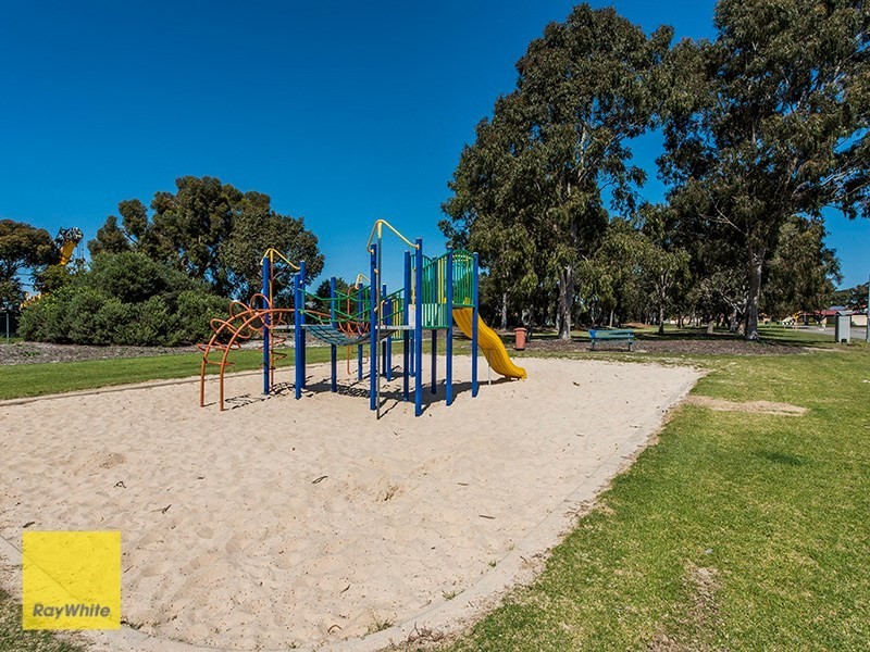 5 Greygum Rise, Kenwick WA 6107