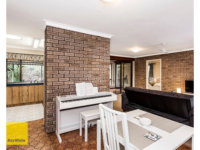 16 Carstairs Road, Darlington WA 6070