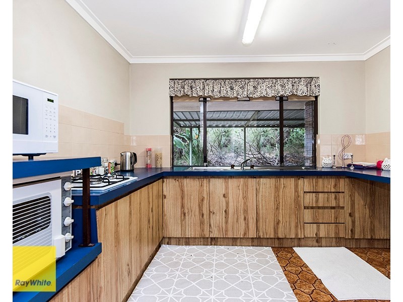 16 Carstairs Road, Darlington WA 6070