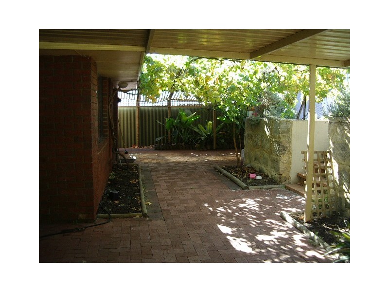 7 Bellbird Court, High Wycombe WA 6057