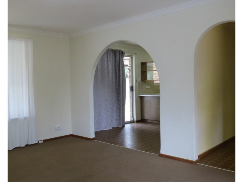 17 Banksia Road, Walliston WA 6076