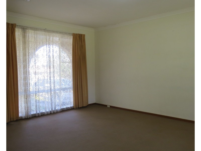 17 Banksia Road, Walliston WA 6076