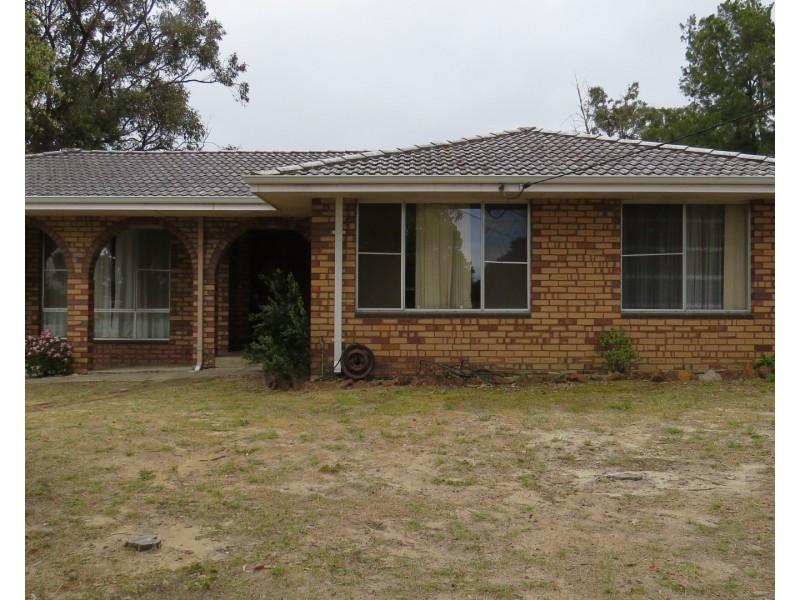 17 Banksia Road, Walliston WA 6076