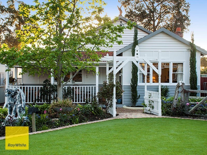 168 Canning Road, Kalamunda WA 6076