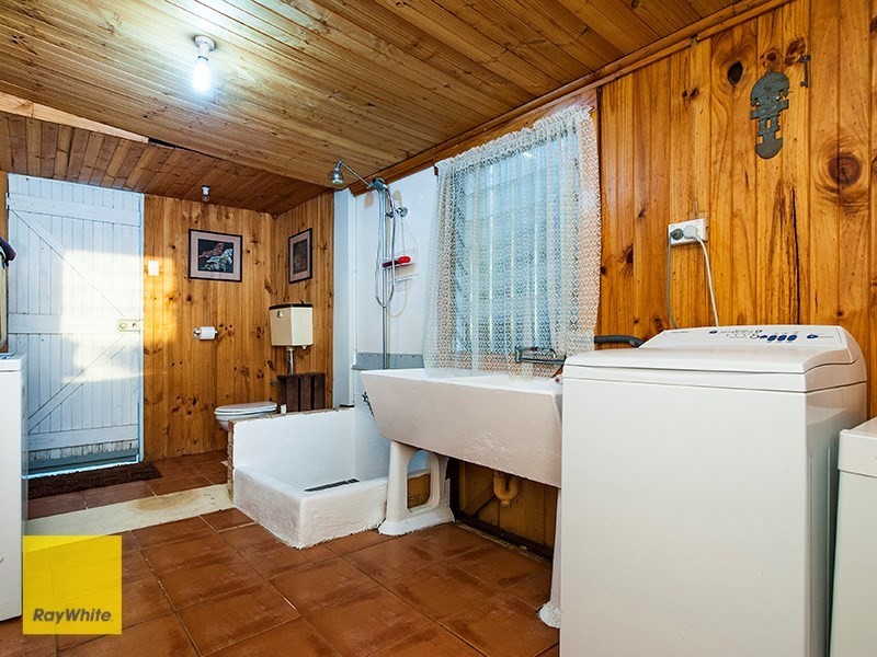 168 Canning Road, Kalamunda WA 6076