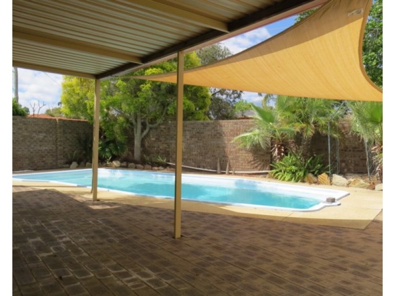 7 Tia Avenue, High Wycombe WA 6057