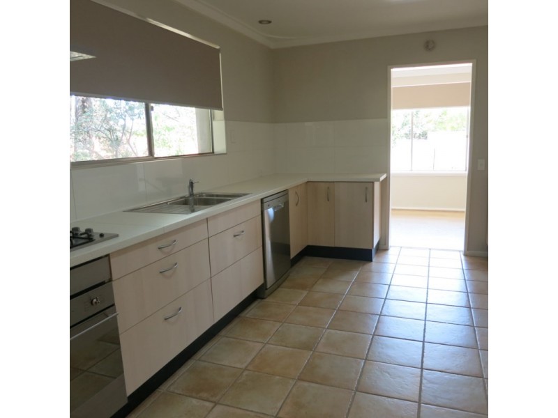 33 Heath Road, Kalamunda WA 6076