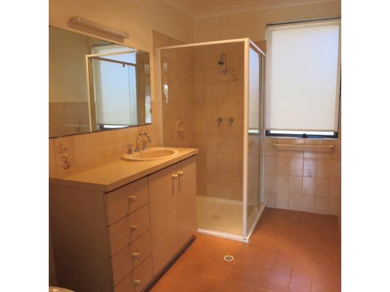 33 Heath Road, Kalamunda WA 6076