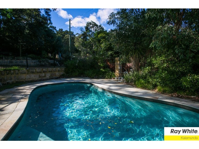 9 Faye Crescent, Gooseberry Hill WA 6076