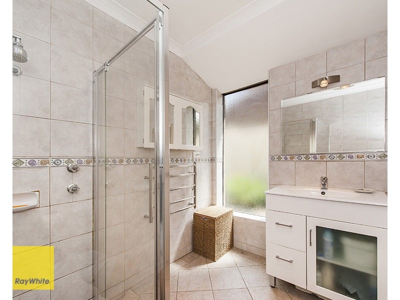 5 Avonia Road, Kalamunda WA 6076