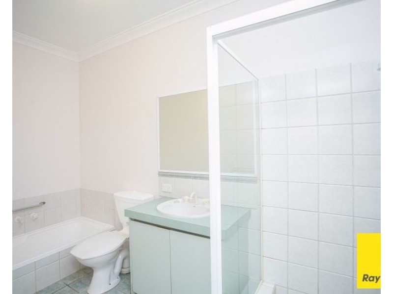 2/3 Dixon Road, Kalamunda WA 6076