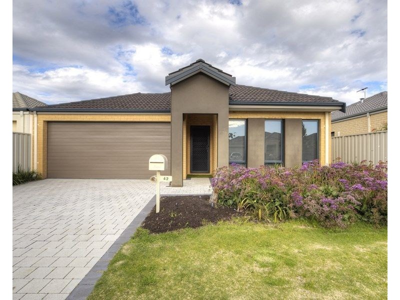 42 Norwich Way, High Wycombe WA 6057