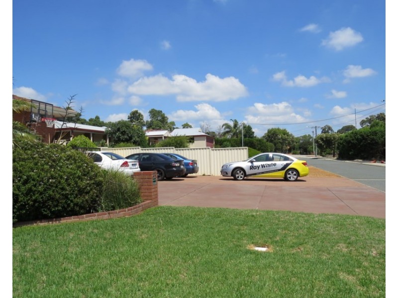 22 Ind Street, Lesmurdie WA 6076