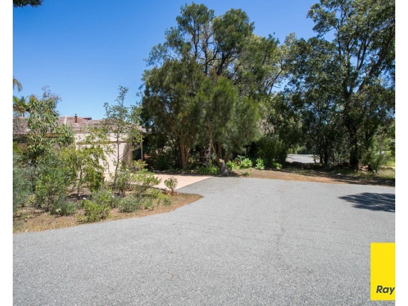 5 Grevillea Road, Walliston WA 6076
