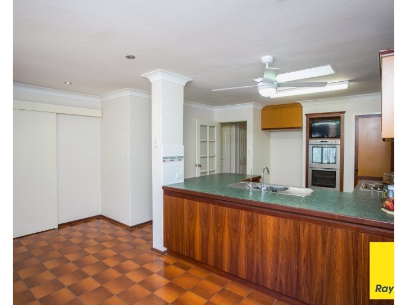 5 Grevillea Road, Walliston WA 6076