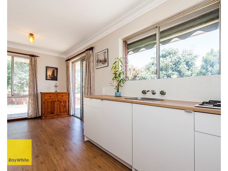 6 Bridgwood Road, Lesmurdie WA 6076