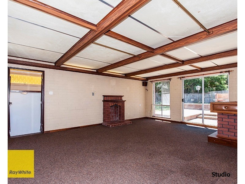 6 Bridgwood Road, Lesmurdie WA 6076