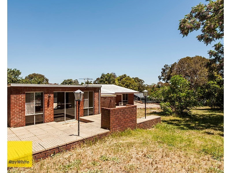 6 Bridgwood Road, Lesmurdie WA 6076