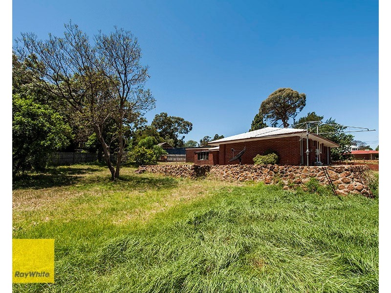 6 Bridgwood Road, Lesmurdie WA 6076