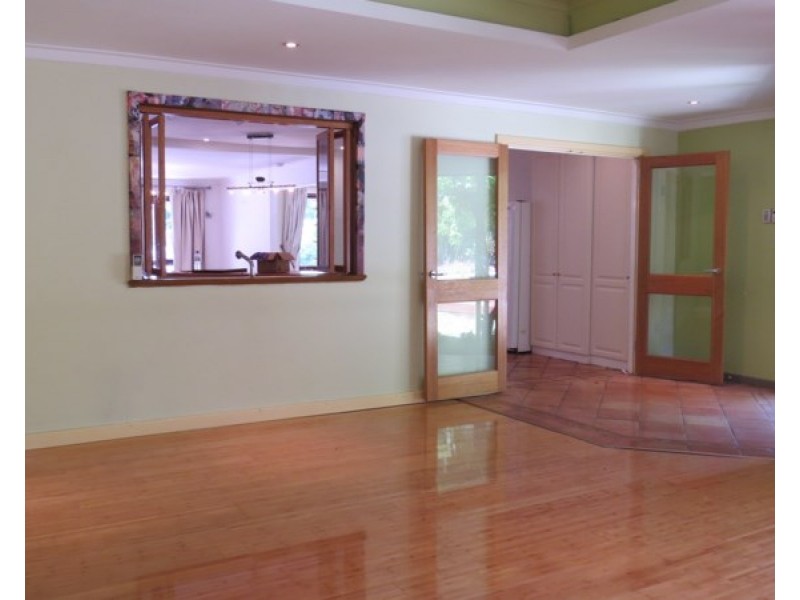 7 Tregenna Place, Gooseberry Hill WA 6076
