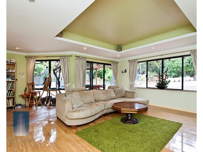 7 Tregenna Place, Gooseberry Hill WA 6076