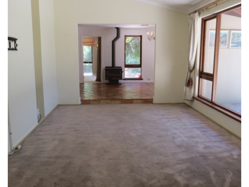 7 Tregenna Place, Gooseberry Hill WA 6076