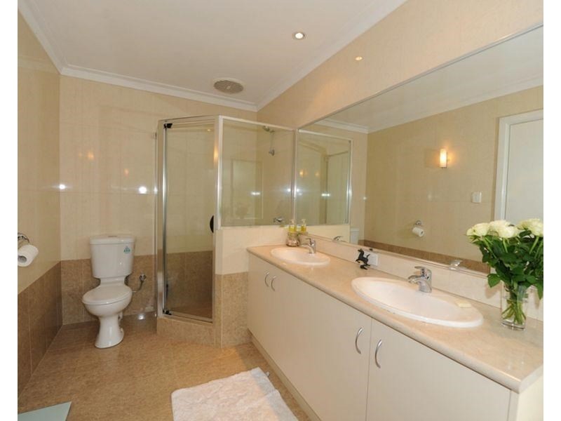 7 Tregenna Place, Gooseberry Hill WA 6076