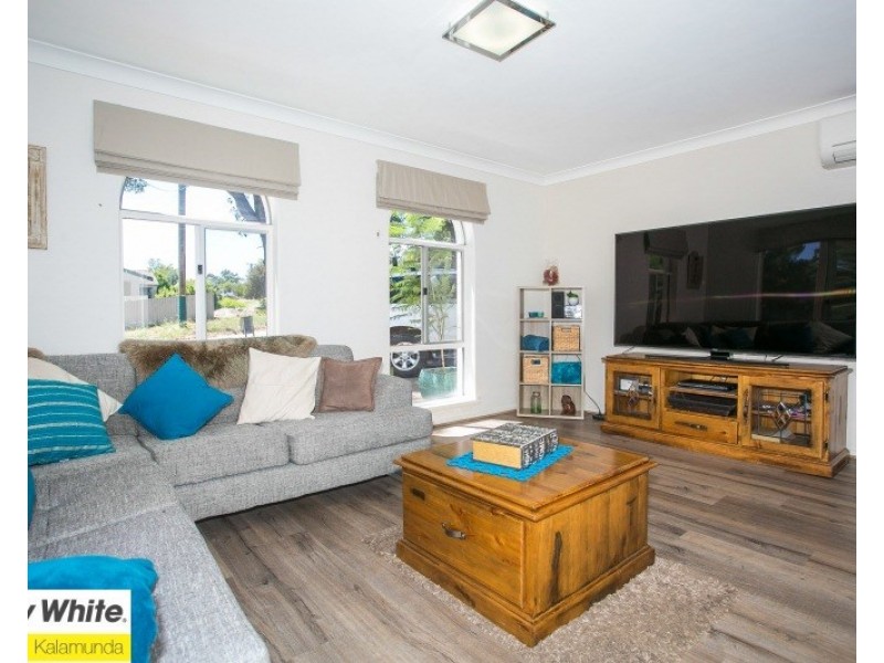 20 Brigalow Way, Lesmurdie WA 6076