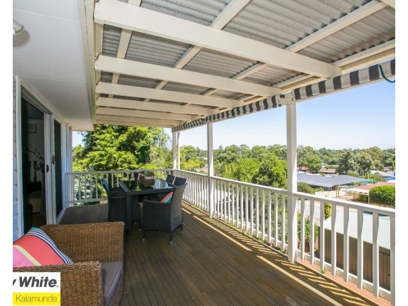 20 Brigalow Way, Lesmurdie WA 6076