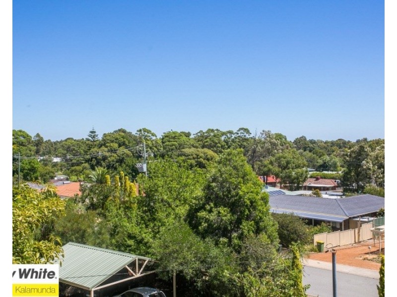 20 Brigalow Way, Lesmurdie WA 6076