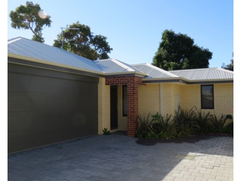 7C Strathearn Road, Forrestfield WA 6058