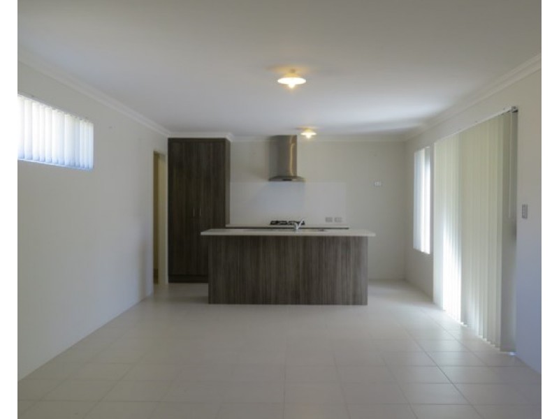 7C Strathearn Road, Forrestfield WA 6058