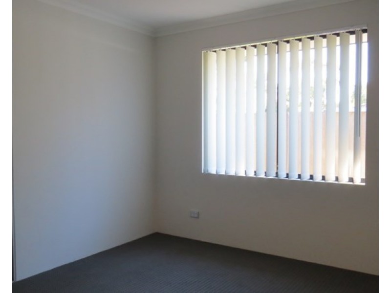 7C Strathearn Road, Forrestfield WA 6058