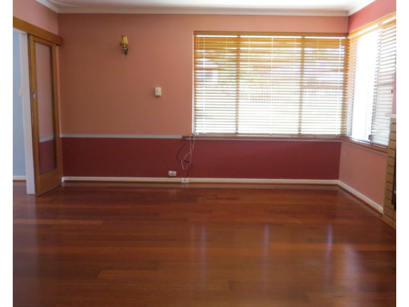 98B Derry Avenue, Mount Nasura WA 6112