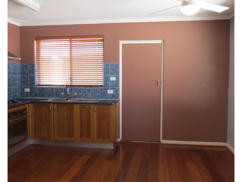 98B Derry Avenue, Mount Nasura WA 6112