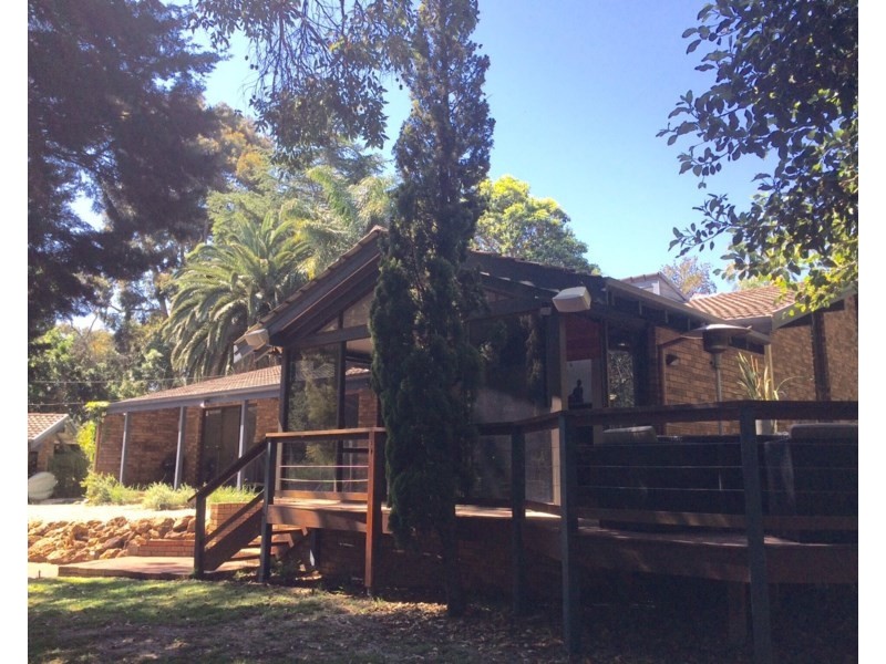 18 Davies Crescent, Gooseberry Hill WA 6076