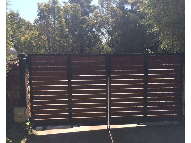 18 Davies Crescent, Gooseberry Hill WA 6076