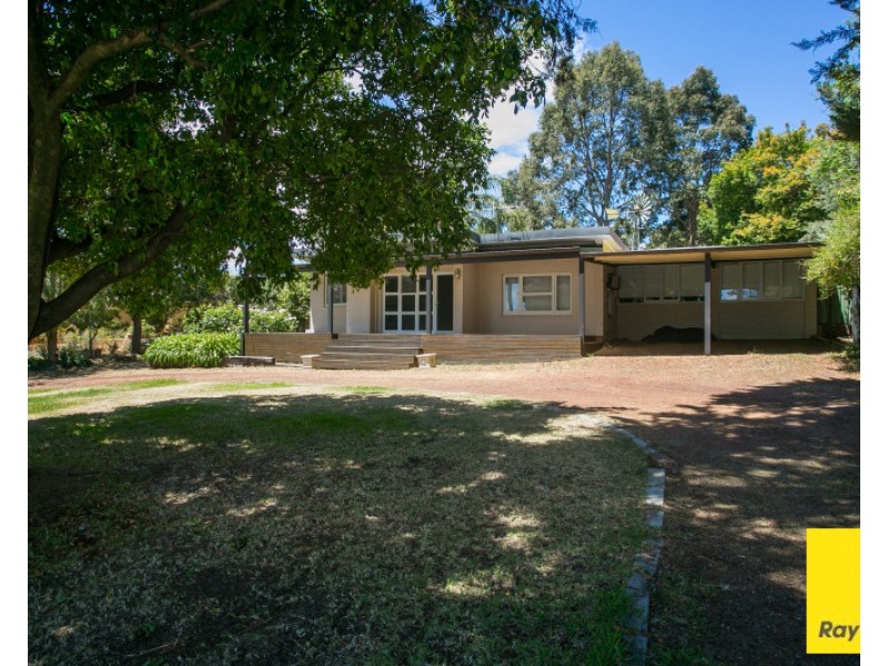 36 Davies Crescent, Gooseberry Hill WA 6076