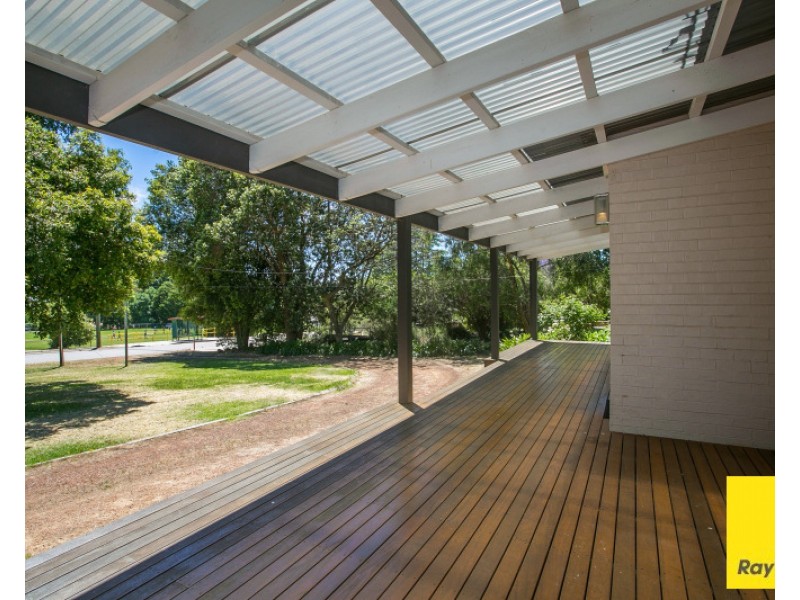 36 Davies Crescent, Gooseberry Hill WA 6076